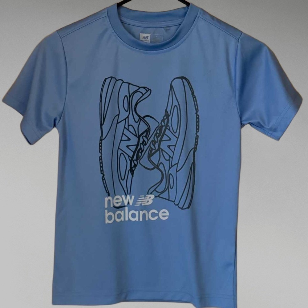 New Balance Boys Light Blue Graphic Sneaker Athletic T-Shirt Size 10 Performance